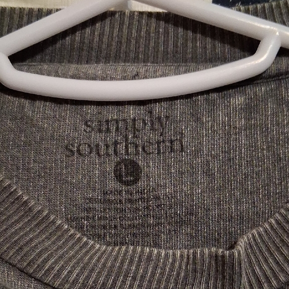 Simply Southern Gray Sweatshirt - Picture 4 of 4
